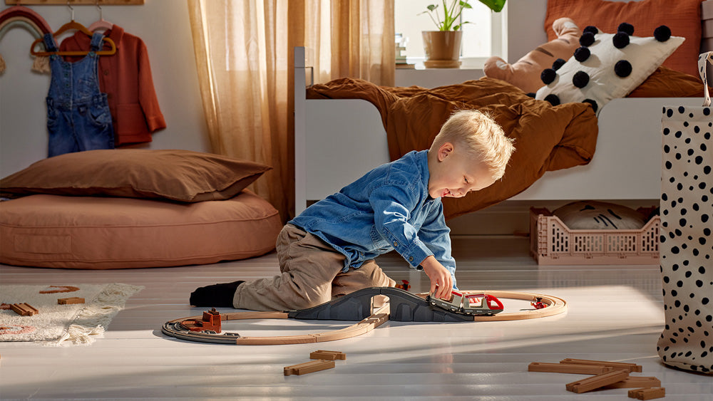 BRIO Railway Starter Set Toy - Image 15