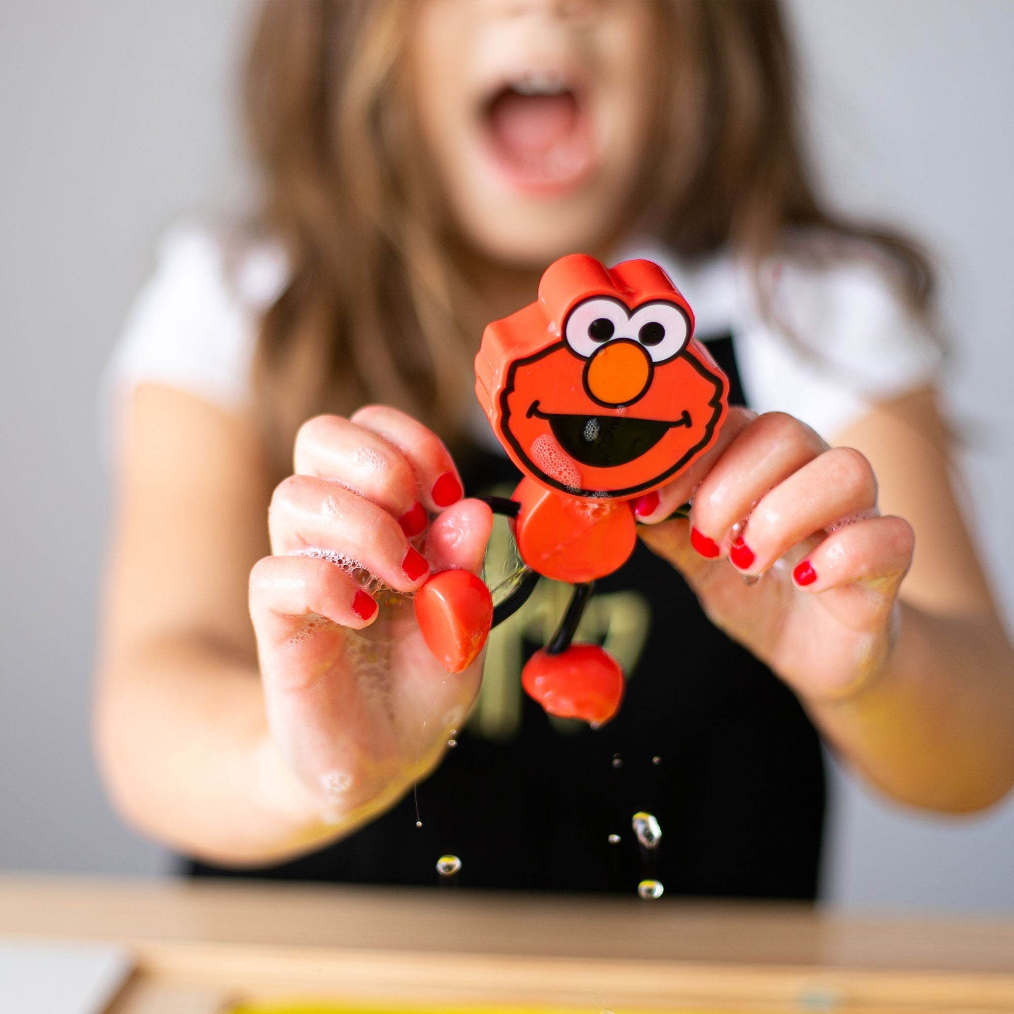 Glo Pals - Elmo ENGLISH ONLY - Image 7
