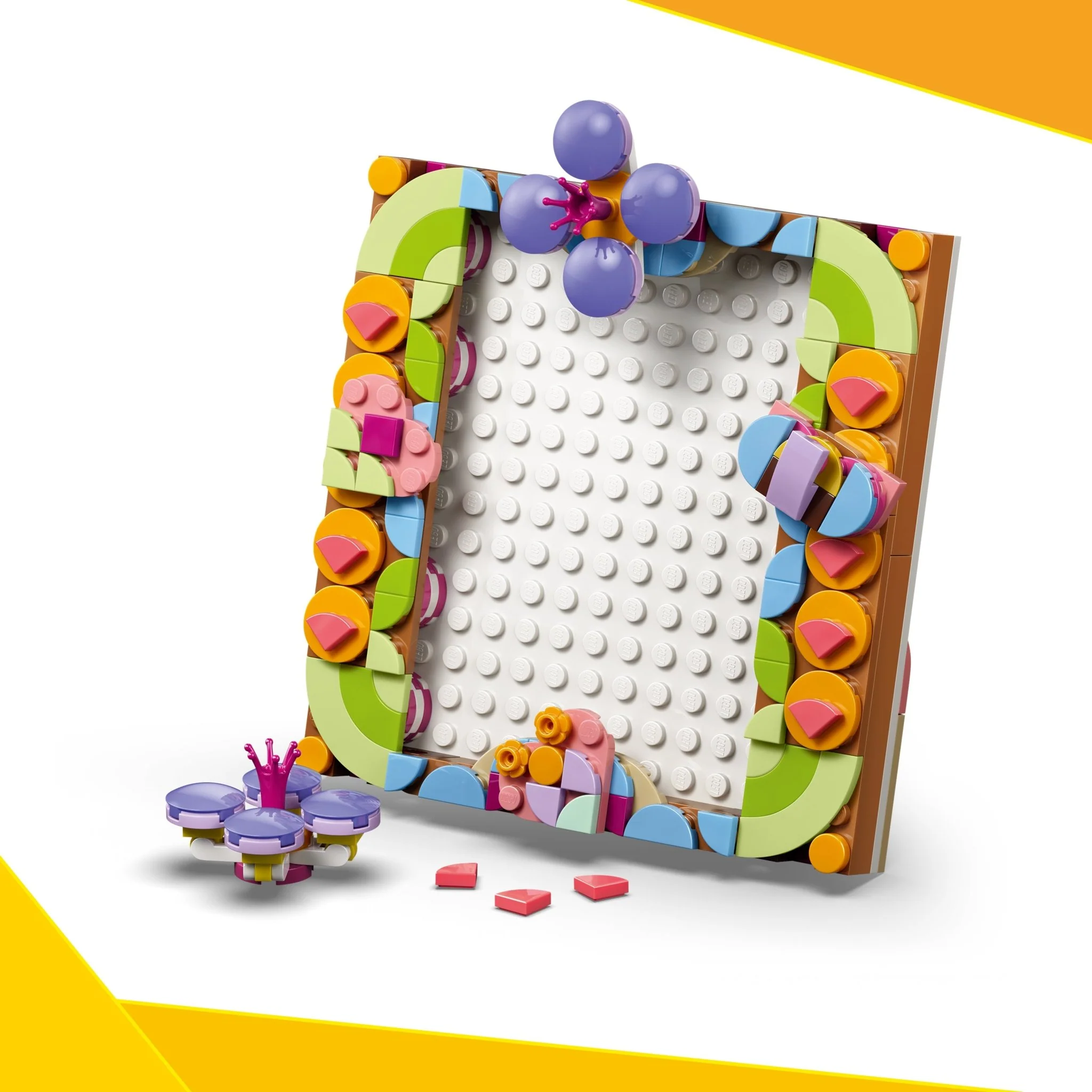 LEGO® Creator 3 in 1 Floral Art Decor Painting 31390 Toy - Image 3